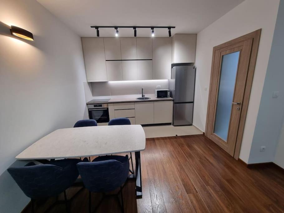 Master Quart Modern Apt. 27 *